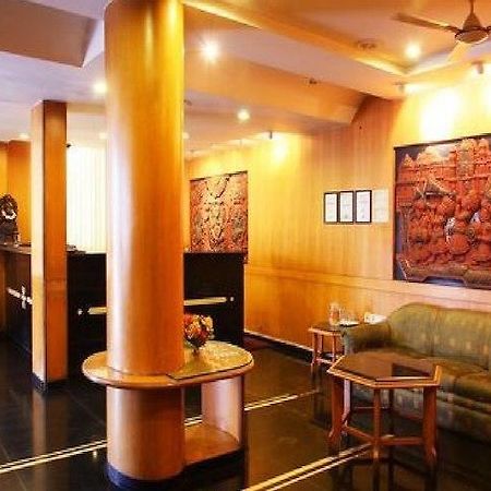 מייזור Hotel Bombay Tiffanys מראה חיצוני תמונה