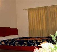 מייזור Hotel Bombay Tiffanys מראה חיצוני תמונה